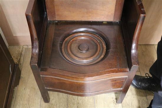 A George III mahogany commode W.55cm